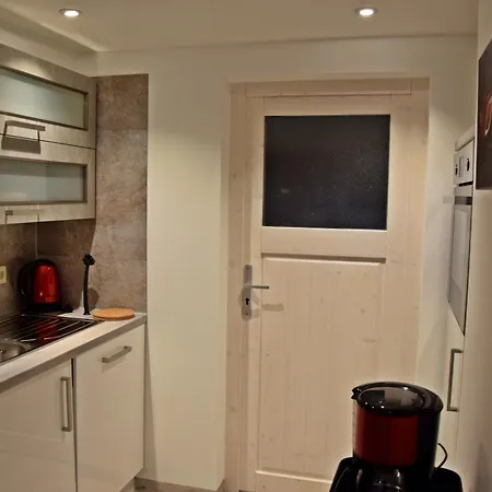 Straussenfarm Burkhardt 公寓 *